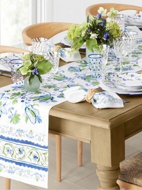 Williams Sonoma Painted Vine Table Runner New! 16” x 108”